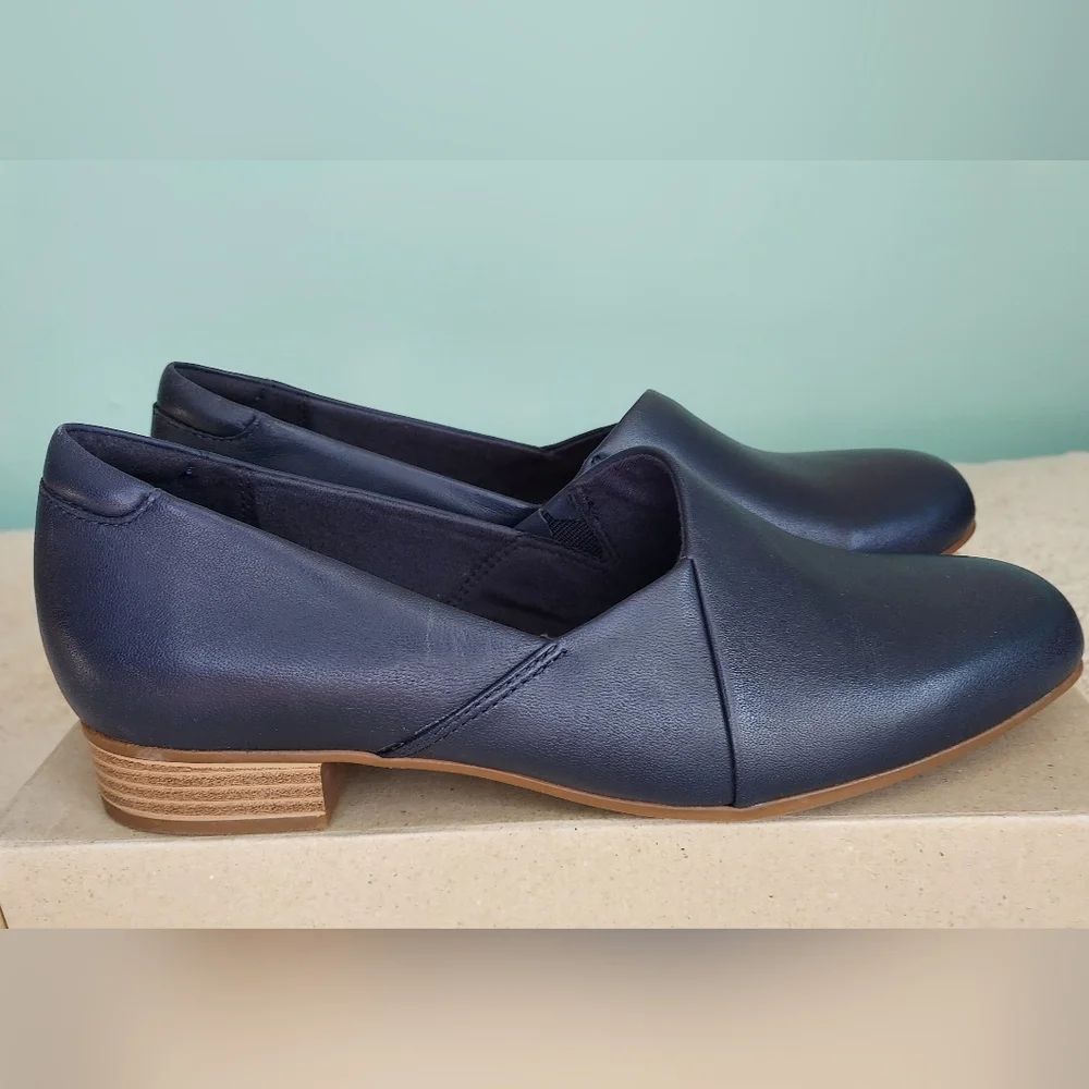 Clarks Juliet Palm Navy Blue Loafers Women's Size 8 Brand New In Box